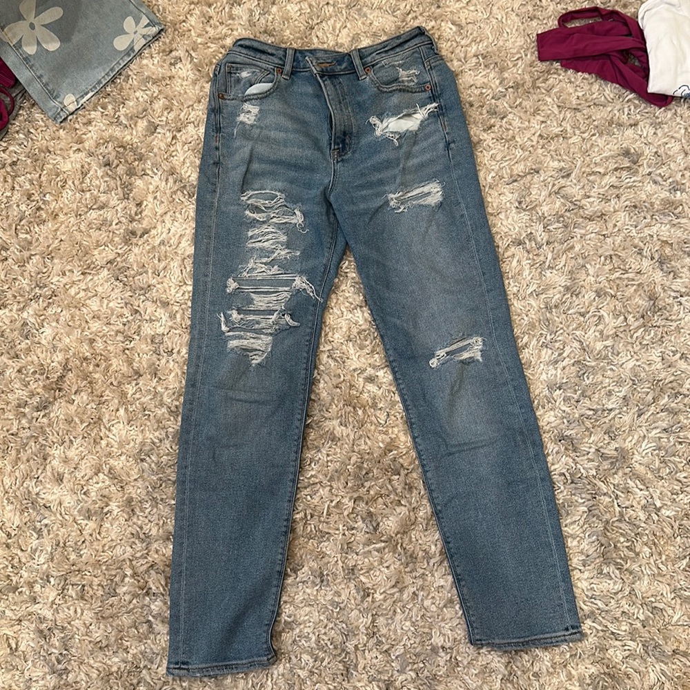 American Eagle Stretch Mom Jeans